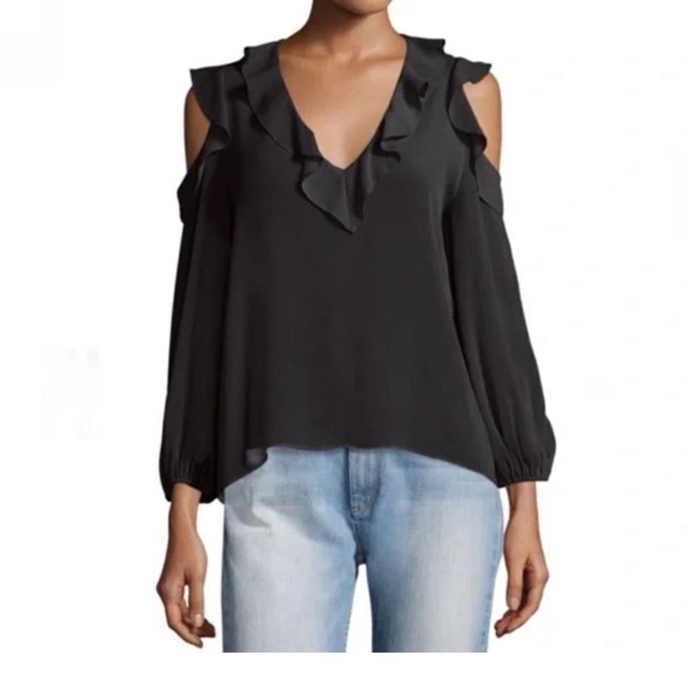NWT Alice + Olivia ruffle blouse, L